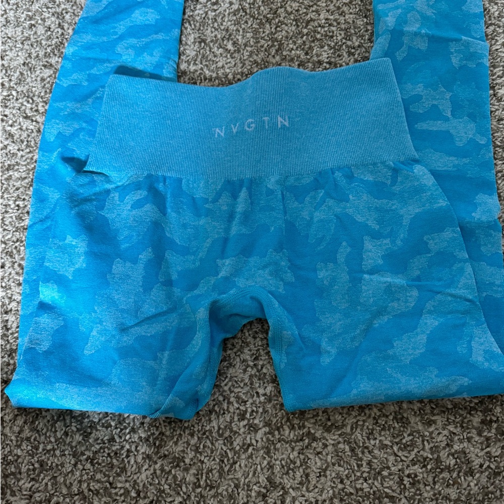 NVGTN camo leggings